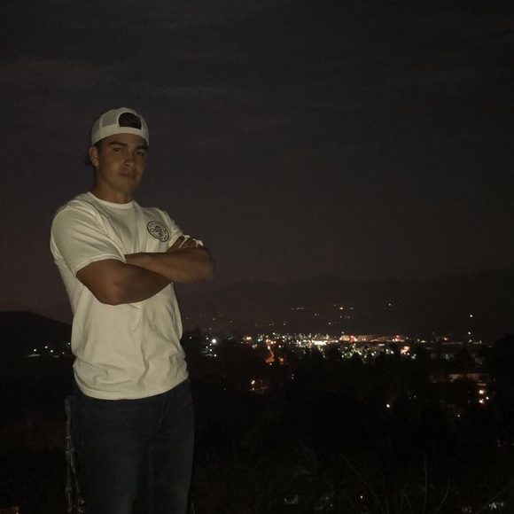 Meet your Posher, Gabe - Picture 1 of 1